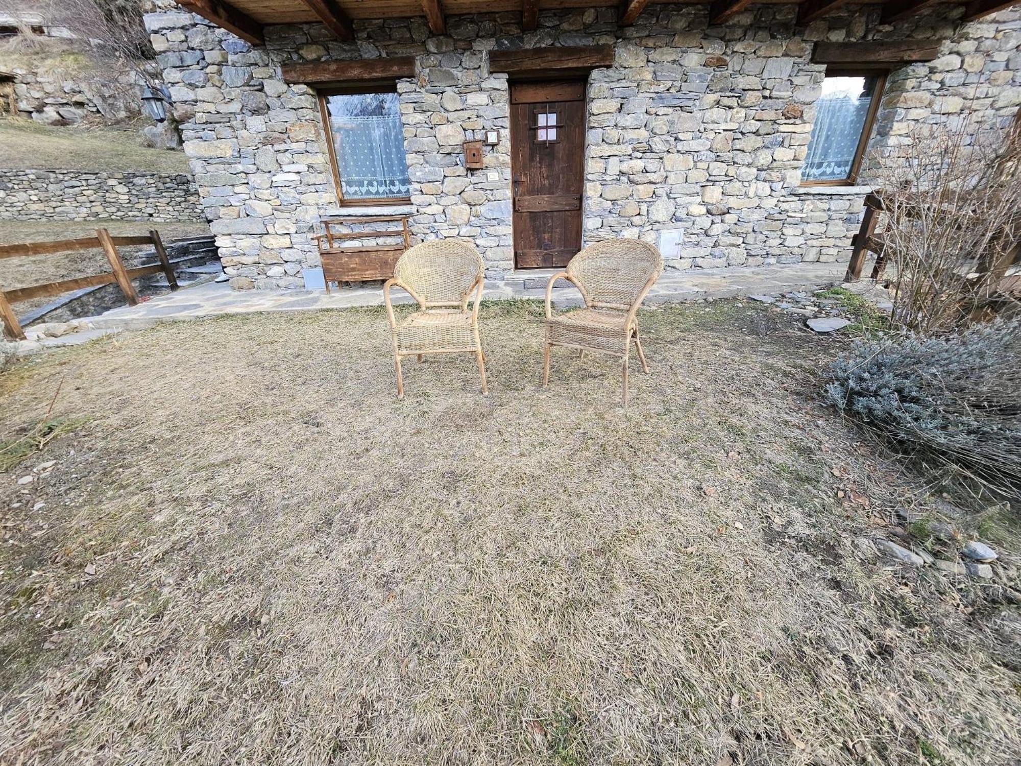 Relax Mountain Apartment La Salle Bagian luar foto